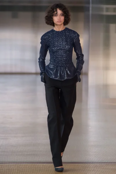 Look 34